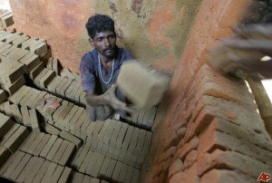a mason working in sri lanka